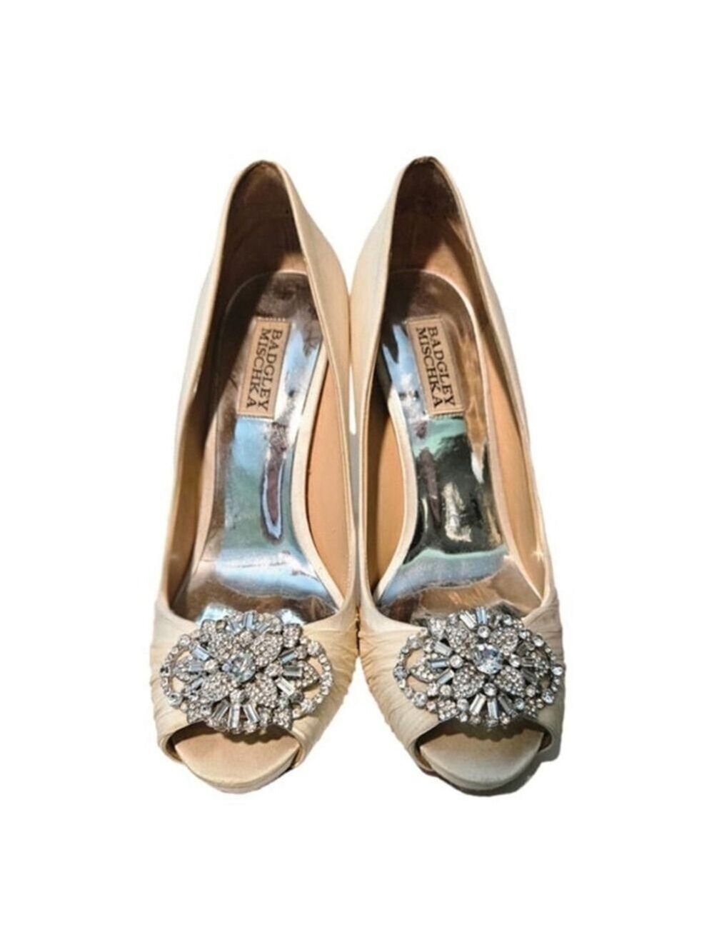 BADGLEY MISCHKA Cream Embellished Satin Pumps. Size 71/2 M